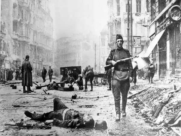 عکس؛ سفر در زمان؛ پایان جنگ جهانی دوم در فنلاند