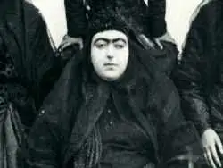 عکس؛ سفر به تاریخ؛ «دختر و نوه های ناصرالدین شاه» با لباس و لوازم «درویشی»