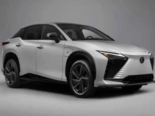 عکس؛ شاسی بلند 2026 لکسوس رونمایی شد؛ قدرتمندتر و جذاب تر با گیربکس دستی