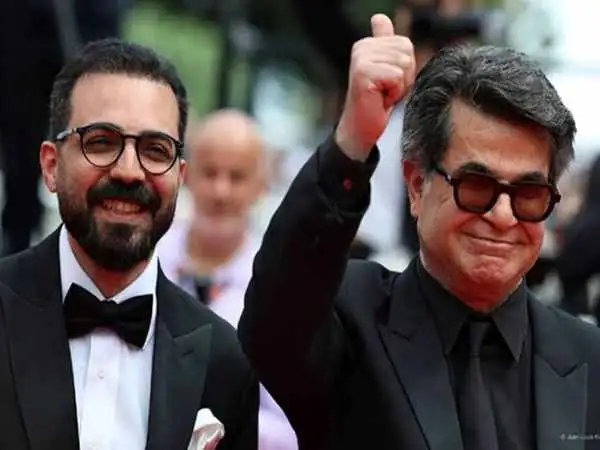 ماجراهای آقا جعفر و خانواده در تور این روزهای فرانسه