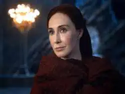 عکس؛ افسانه های هفت پادشاهی، ملیساندره؛ کاهنه ای میان نور و جنون