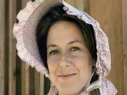 عکس؛ سفر در زمان؛ «کارولین اینگلز سریال خانه کوچک» در 72 سالگی؛ سال 1393