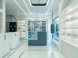 تصاویر؛ اینجا گالری هنری نیست، یک داروخانه در شیراز است!