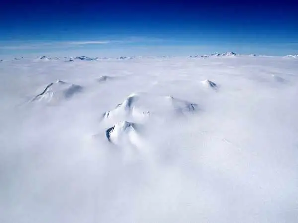 چرا باوجود گرم تر شدن زمین، یخ های قطب جنوب در سال های اخیر بیشتر شده اند؟ 