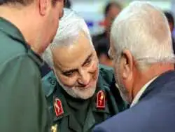 عکس؛ سفر به تایخ؛ دیدار «حاج قاسم سلیمانی» با «امیر موسوی، فرماندۀ ارتش»؛ سال 1398