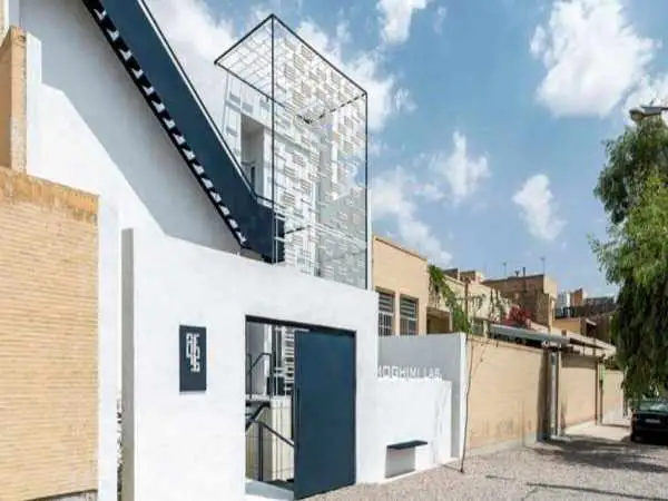 تصاویر؛ چگونه معماری یک آزمایشگاه در یزد معروف شد؟ 