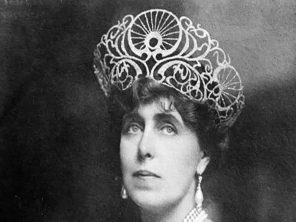 عکس؛ سفر در زمان؛ ظاهر خاص «ماری، ملکه رومانی» در 30 سالگی؛ سال 1283