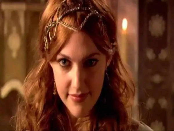 عکس؛ سفر در زمان؛ «بازیگر نقش خرم سلطان» در 34 سالگی؛ سال 1396