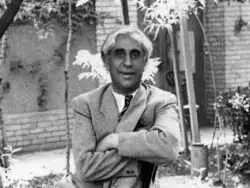 عکس؛ سفر به تاریخ؛ «سید ضیاء طباطبایی، نخست وزیر کودتاچی» در کنار همسر سفیر لبنان