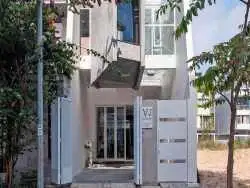 تصاویر؛ خانه ای که با یک برش عجیب، توجه ها را جلب کرد!