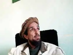 عکس؛ سفر در زمان؛ «سردار سلیمانی در کنار احمد شاه مسعود»؛ دهه 70