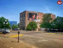 نقاشی های خلاقانه یک هنرمند که شادی را به خیابان ها آورد