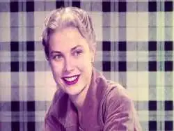 عکس؛ سفر در زمان؛ «ملکه گریس کلی در کنار همسرش رینیه سوم، پادشاه موناکو در کاخ سفید»؛ سال 1340