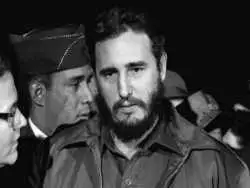 عکس؛ سفر در زمان؛ دیدار «فیدل کاسترو با رهبر انقلاب»؛ سال 1380