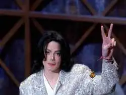 عکس؛ سفر در زمان؛ «مایکل جکسون در کنار فرزندان اش»؛ سال 1387