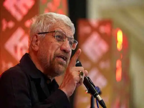 عکس؛ سفر در زمان؛ «عکس یادگاری رزمنده ها با صادق آهنگران» در جبهه مهران؛ سال 62