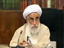 عکس؛ سفر به تاریخ؛ گفتگوی «آیت الله جنتی» با دختر اروپایی؛ سال 1371