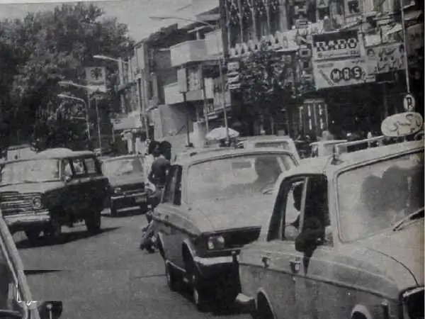 عکس؛ سفر در زمان؛ کیفیت پخش موسیقی در خودروهای تهران بهتر شد!