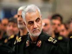 عکس؛ سفر به تاریخ؛ ملاقات «سردار سلیمانی» با «ژنرال اَسلَم بیگ، فرماندۀ ارتش پاکستان»؛ سال 1368