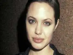 عکس؛ سفر در زمان؛ «آنجلینا جولیِ 19 ساله در کنار پدر و برادرش»؛ سال 1372