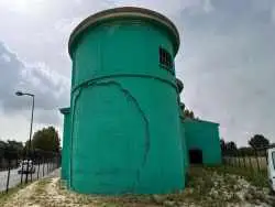 عکس؛ هنر خیابانی؛ هنرمند خلاق فرانسوی این «انباری» را به «معبد خدای یونانی» تبدیل کرده است