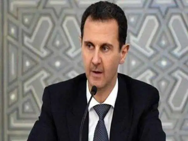 عکس؛ سفر به تاریخ؛ «بشار اسد» 9 ساله در کنار پدر و مادر و خواهر و برادرهایش؛ سال 1353