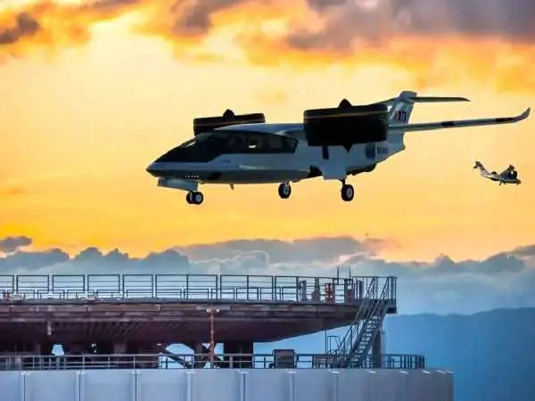 تصاویر؛ هواپیمای عمودپرواز با امکانات لوکس؛ این تریفن 600 است 