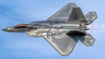 عکس؛ جنگنده ای که زیادی قدرتمند بود و کنار گذاشته شد!