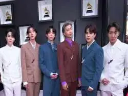 تصاویر؛ سفر در زمان؛ تیپ و ژست «اعضای گروه بی تی اس»؛ سال 1396