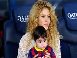 عکس؛ سفر در زمان؛ «شکیرا در دوران بارداری در کنار جرارد پیکه»؛ سال 1391