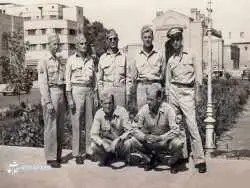 عکس؛ سفر به تهران قدیم؛ عکس یادگاری سربازان آمریکایی در میدان بهارستان!