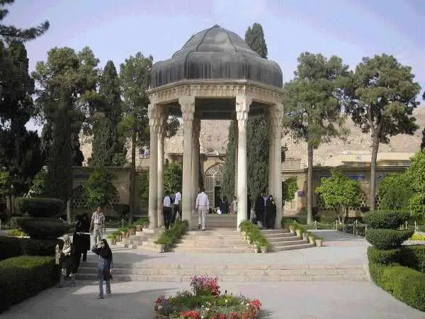 فال حافظ امروز دوشنبه 19 خرداد ماه 1404