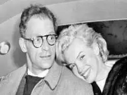 عکس؛ سفر در زمان؛ «مرلین مونرو در آخرین جشن تولدش»؛ سال 1341