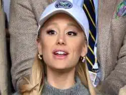 عکس؛ سفر در زمان؛ «آریانا گرانده، خواننده مشهور» در 15 سالگی؛ سال 1387