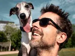 12 عکس سلفی بامزه با حیوانات که شما را می خنداند