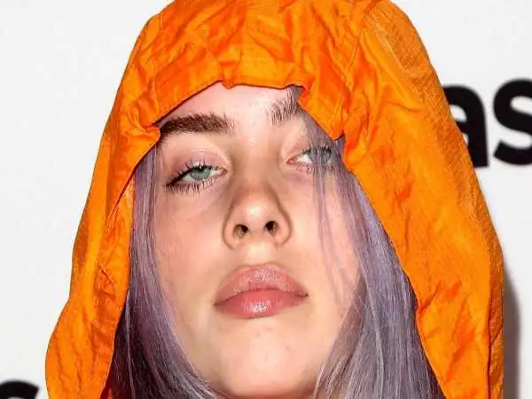 عکس؛ سفر در زمان؛ تیپ و چهره متفاوت «بیلی آیلیش» در 16 سالگی؛ سال 1396