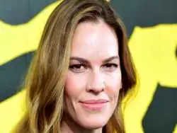 تصاویر؛ عکس های  شخصی، زندگی خصوصی و بیوگرافی هیلاری سوانک