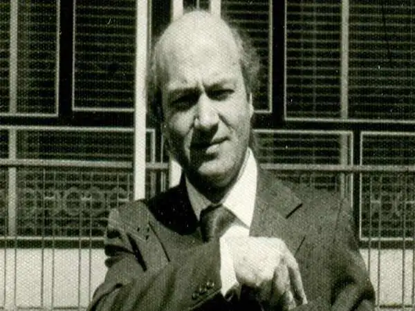 عکس؛ سفر در زمان؛ «دکتر شریعتی در کنار همسرش» در اوایل دهه 50