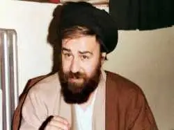 عکس؛ سفر در زمان؛ «سیداحمد خمینی» با تیپ عربی در نجف؛ دهه 40