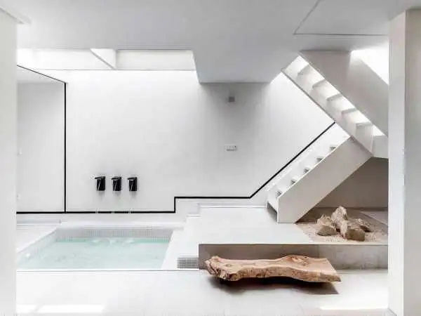 تصاویر؛ از بیرون این خانه به هیچ عنوان نمی شود داخل آن را پیش بینی کرد!