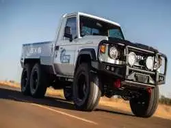 تصاویر؛ تبدیل تویوتا لندکروزر سری 70 به پیکاپ شش چرخ با ظرفیت بار 6 تن!