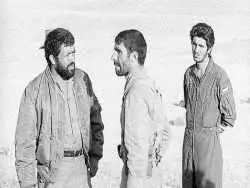 عکس؛ سفر در زمان؛ «صیاد شیرازی» در کنار رهبر انقلاب در حال بازدید از دانشکده افسری؛ سال 1360