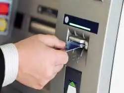 این روزها مراجعه به عابربانک ها کار دشواری است