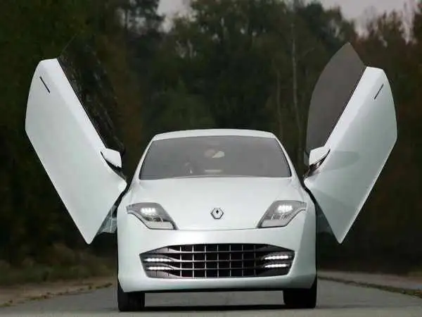 تصاویر؛ رنو لاگونا کوپه؛ ترکیب ظرافت و جسارت در طراحی فرانسوی