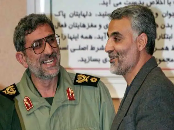 عکس؛ سفر در زمان؛ دیدار «پرویز پرستویی با سردار سلیمانی»؛ دهه 90