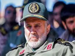 عکس؛ سفر در زمان؛ «سرلشکر رشید، رحیم صفوی و 7 رزمنده دیگر در جبهه»؛ دهه 60