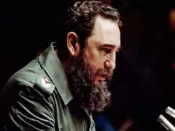 عکس؛ سفر در زمان؛ دیدار «رهبر انقلاب با فیدل کاسترو» در زیمبابوه؛ سال 1365