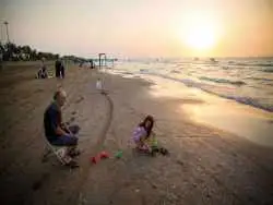 چرا دقیقا موقع تعطیلات بیمار می شویم؟