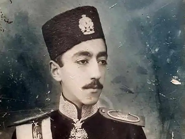 عکس؛ سفر در زمان؛ ظاهر همایونی «محمدحسن میرزا، ولیعهد احمدشاه» در کودکی؛ دهه 1280