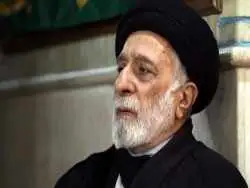 عکس؛ سفر به تاریخ؛ «سید هادی خامنه ای، برادر رهبر انقلاب» در کنار برادرزاده اش «سید میثم خامنه ای»